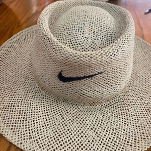 Golf straw Nike hat- unisex